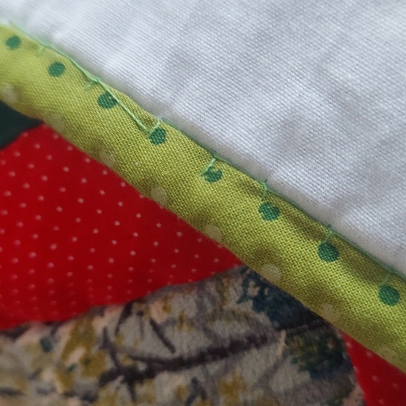 Vintage Grandma Moses Fabric Handmade Winter Scenery Wall Hanging - Picture 10 of 11